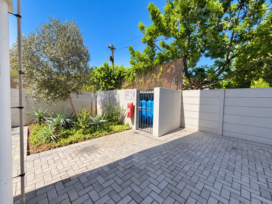 2 Bedroom Property for Sale in Table View Western Cape
